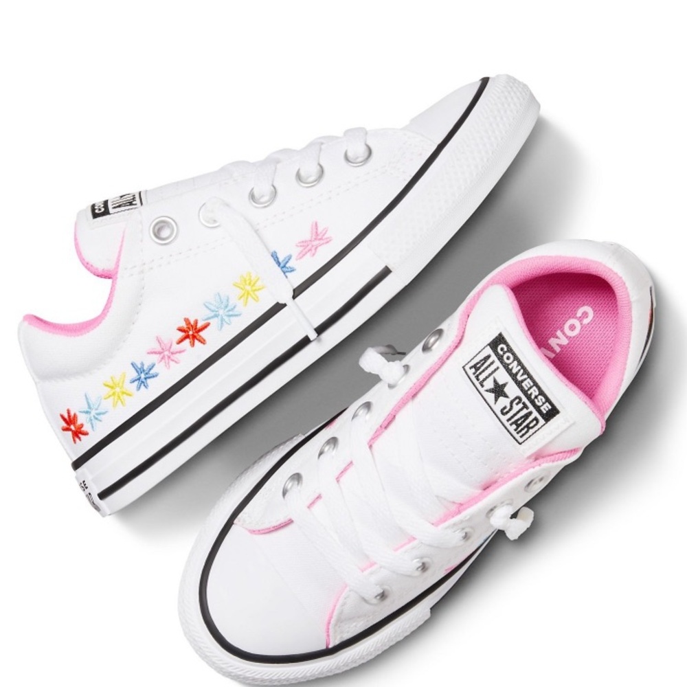Girls converse - Picture 4 of 9
